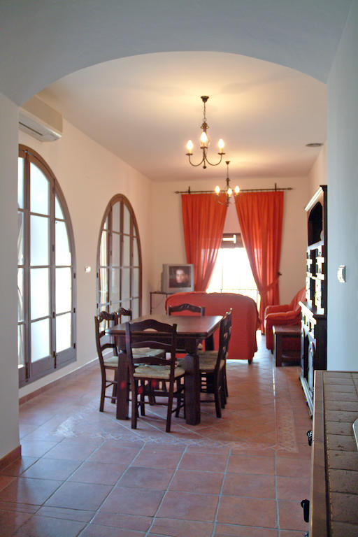 Casa Maika Hotel Montoro ภายนอก รูปภาพ